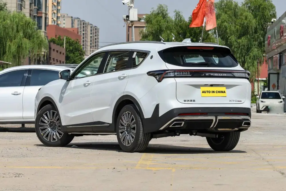 X70 Plus 2025 1.5T Flagship 7 places