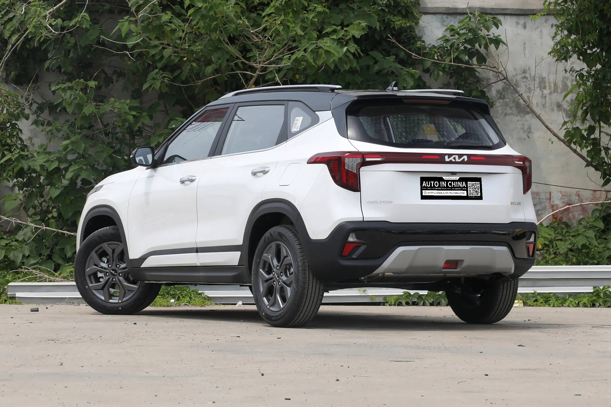 Kia	Seltos	2025 1.5L CVT Luxury Edition