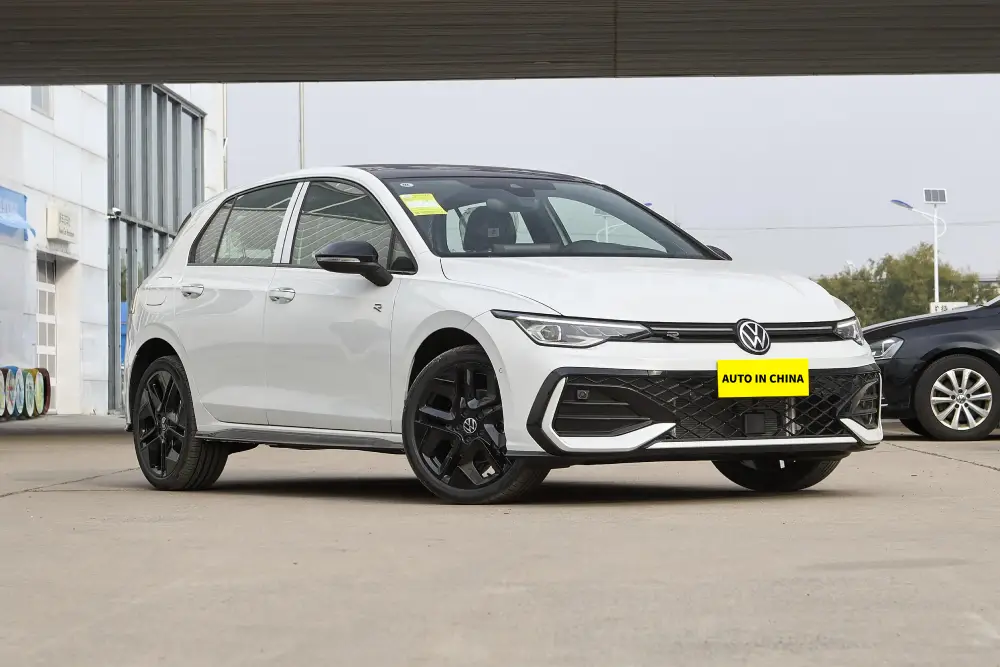 Volkswagen Golf 2025 300TSI R-Line